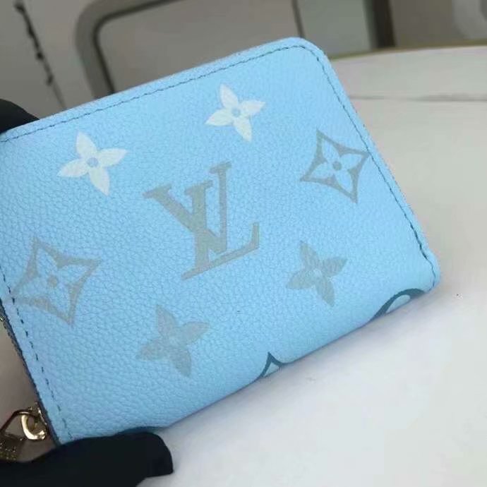 LV $30 gallery