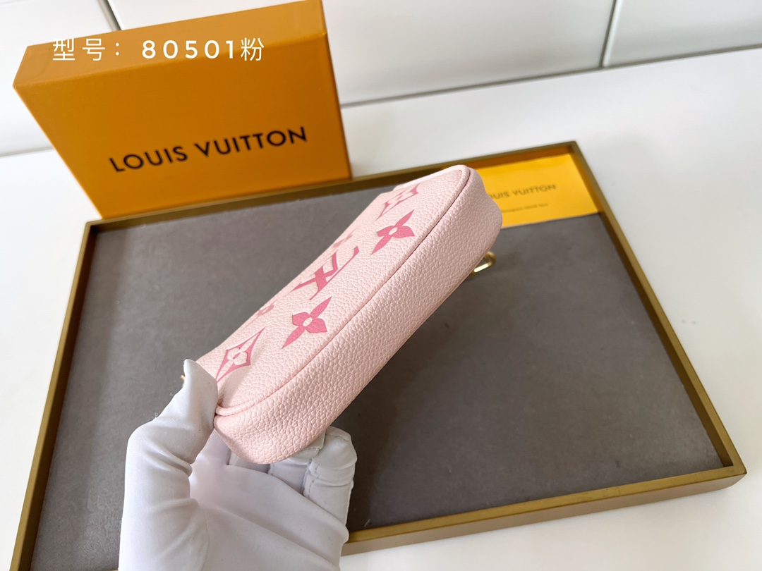 LV $30 gallery