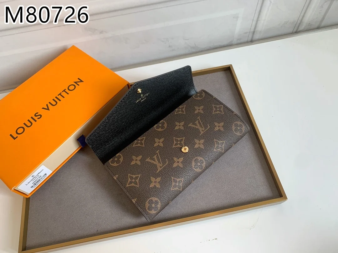 LV $30 gallery