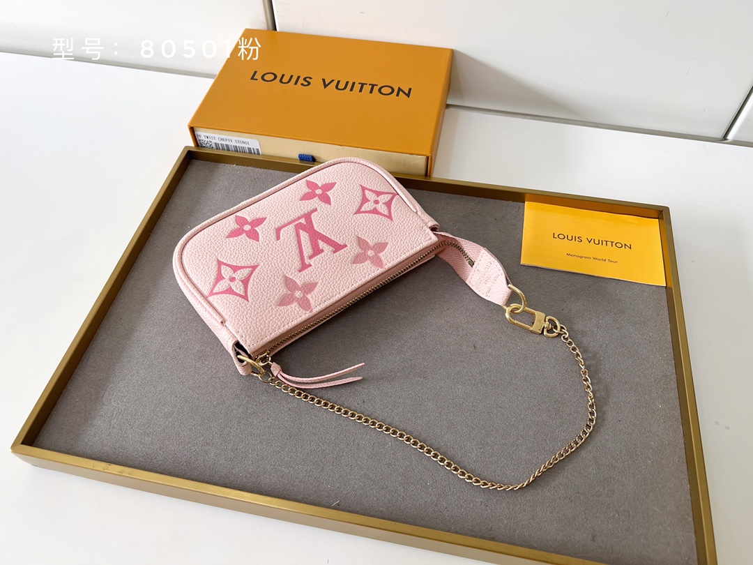 LV $30 gallery