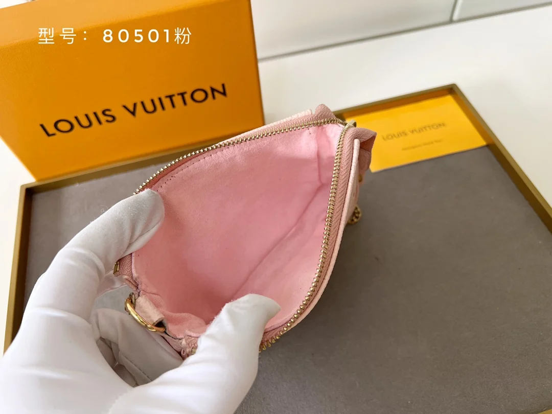 LV $30 gallery