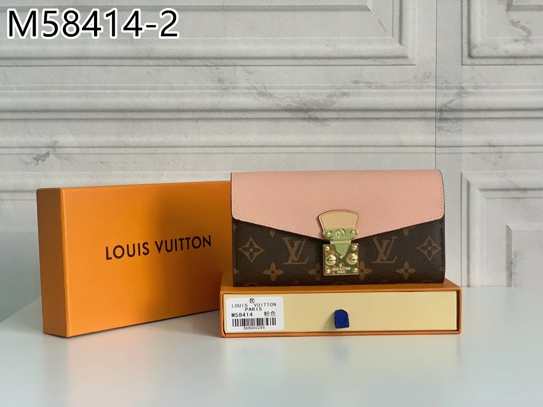 LV $30 gallery