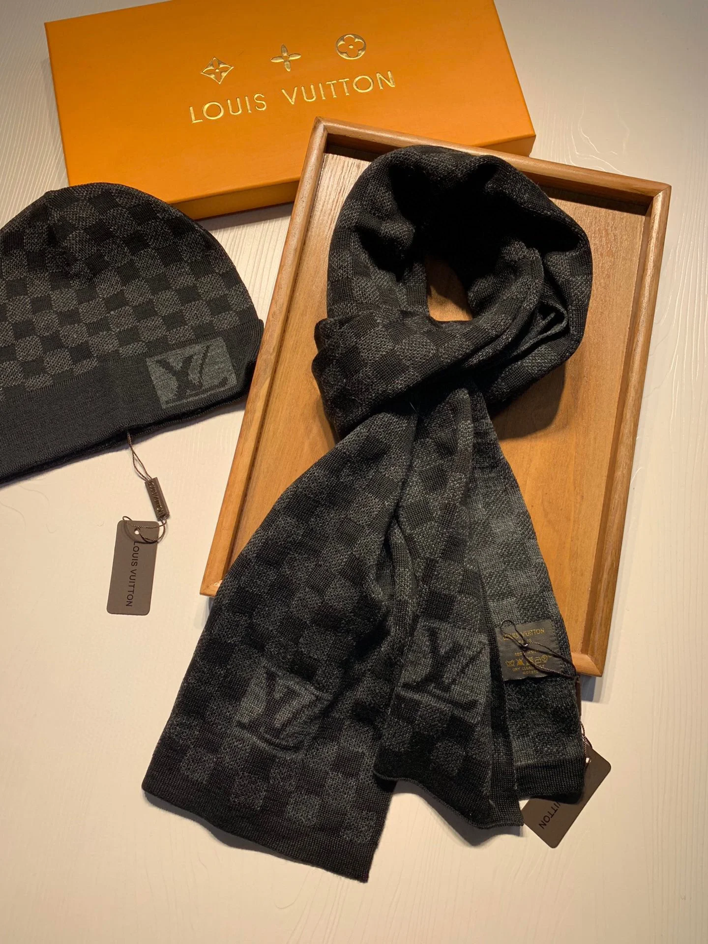 LV $31 gallery