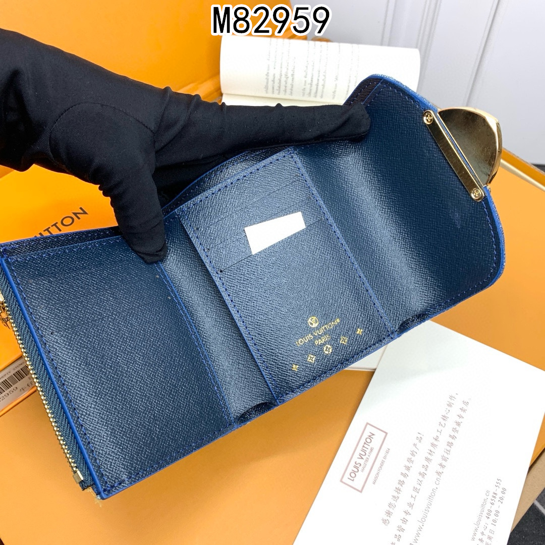 LV $31 gallery