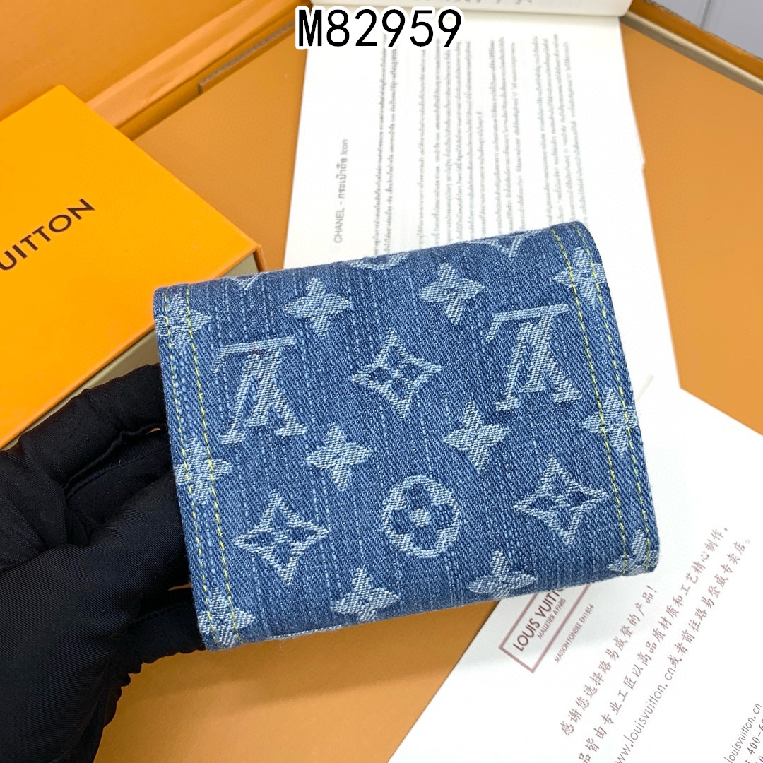 LV $31 gallery