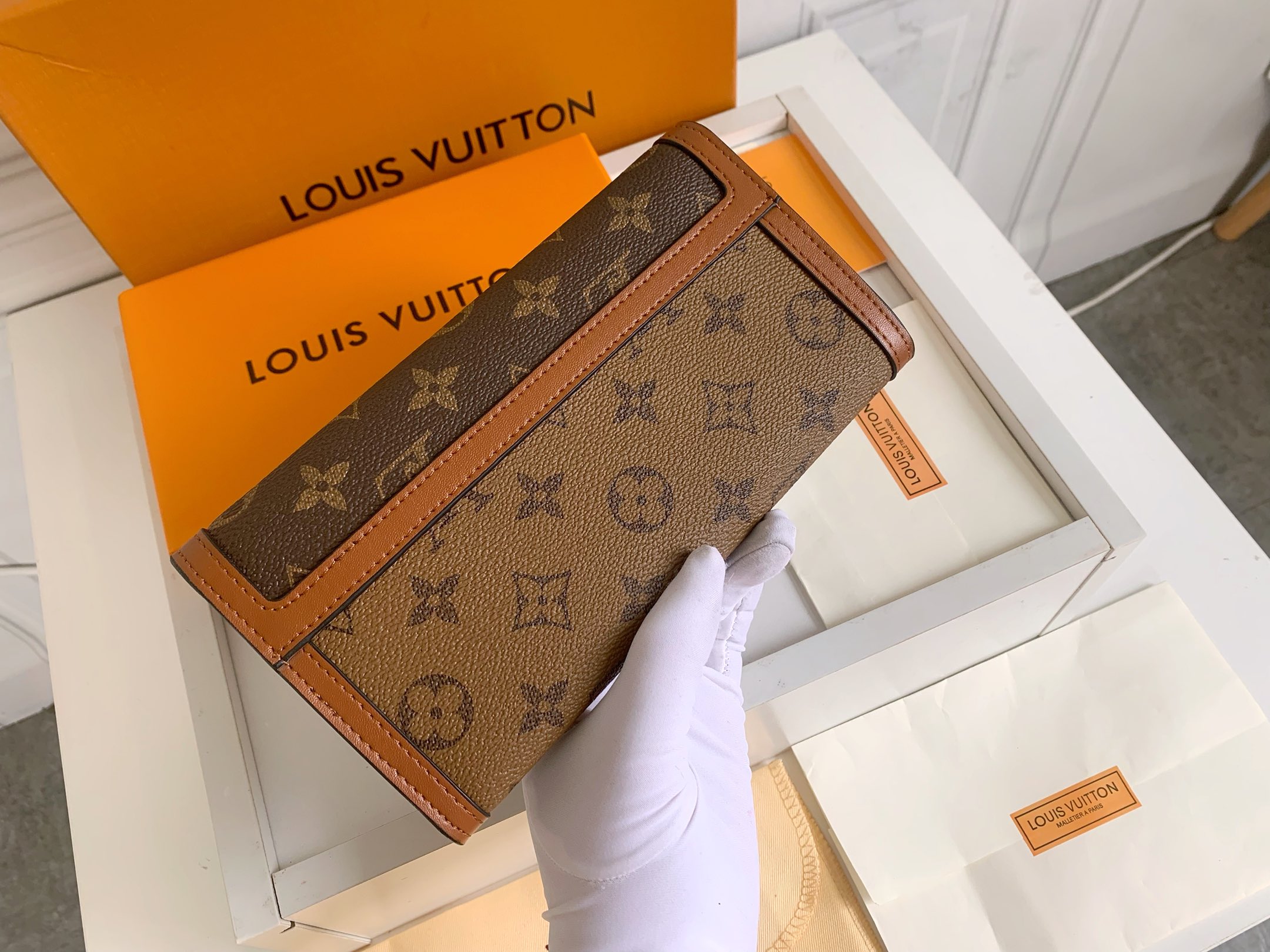 LV $31 gallery