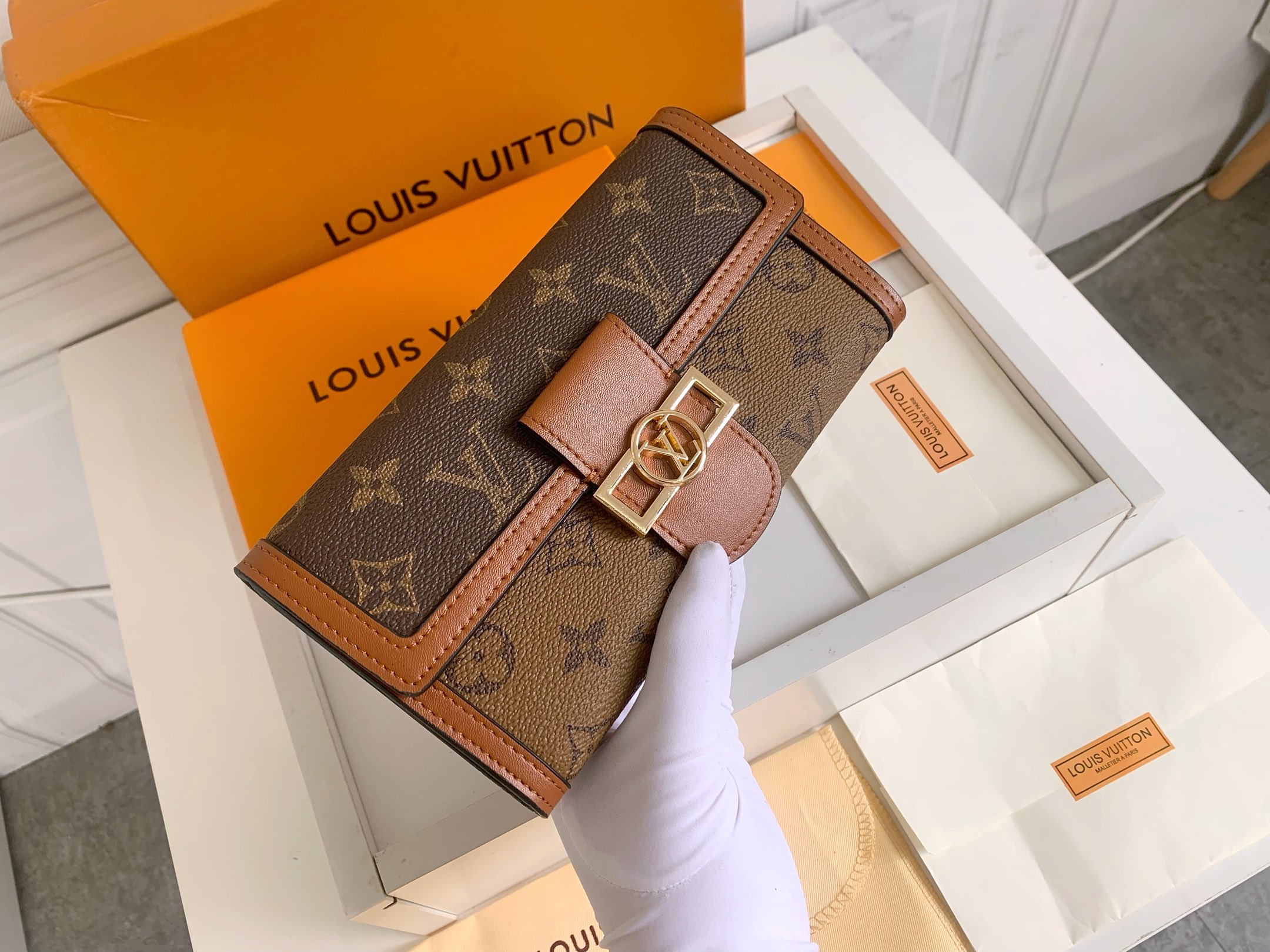 LV $31 gallery