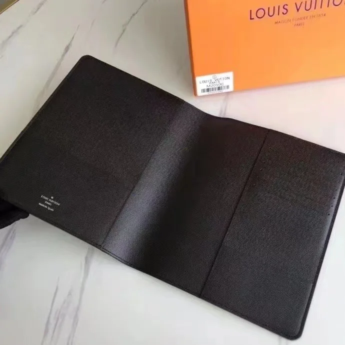 LV $31 gallery