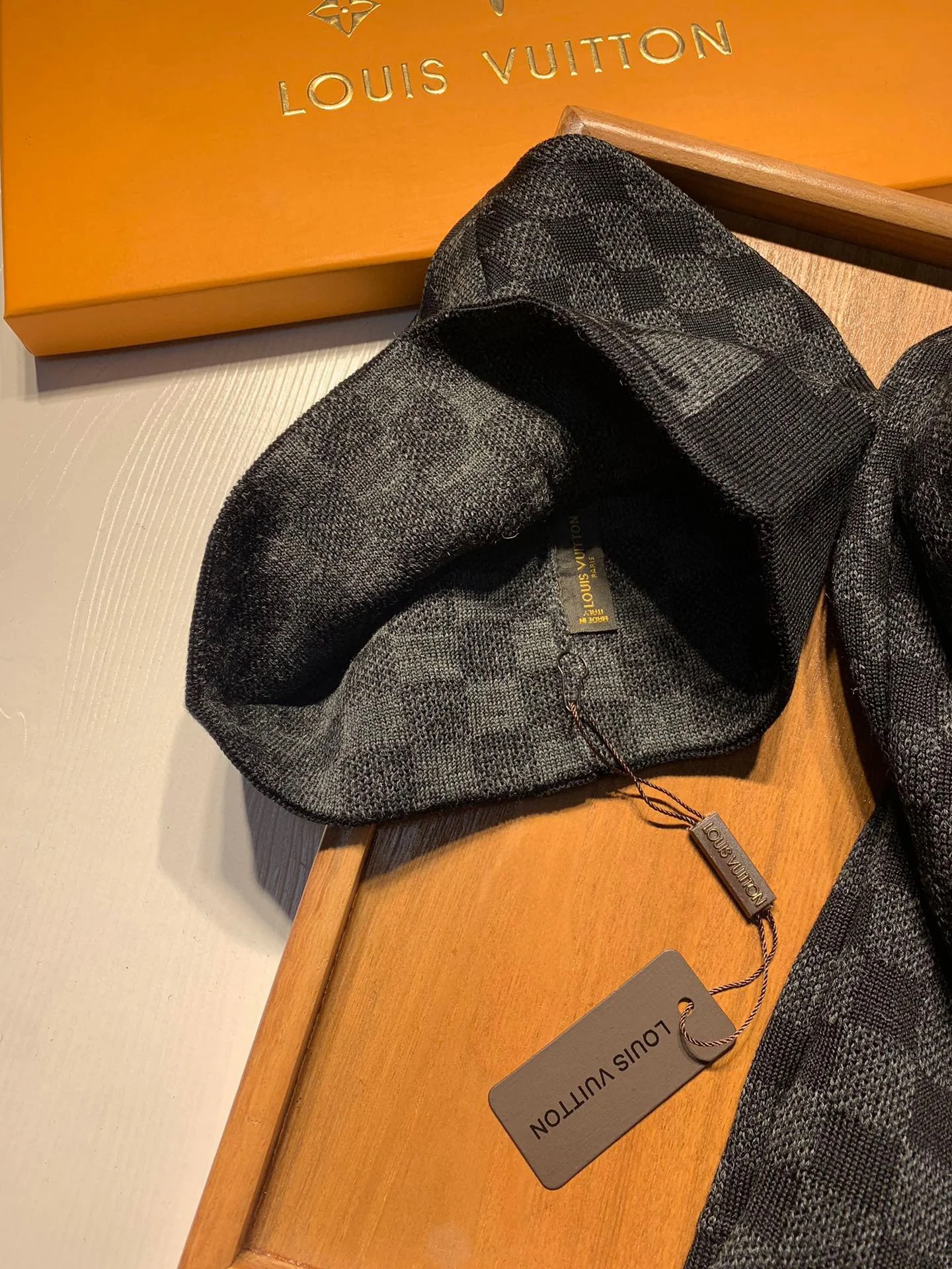 LV $31 gallery