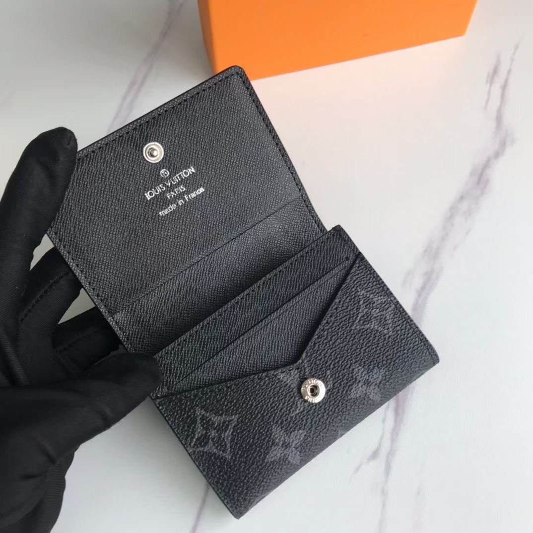 LV $32 gallery