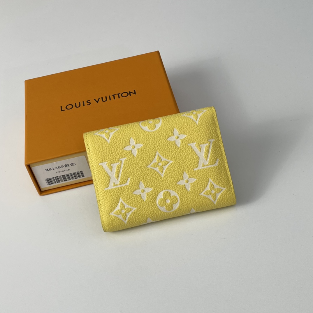 LV $32 gallery