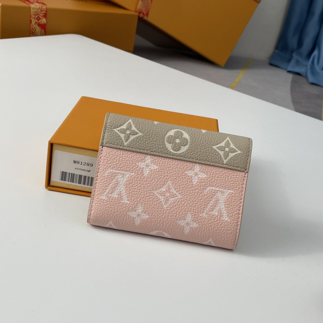 LV $32 gallery