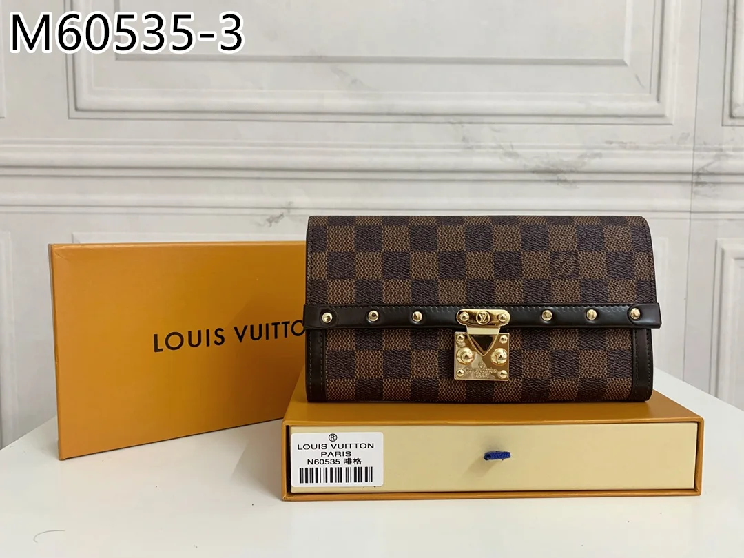 LV $33 gallery