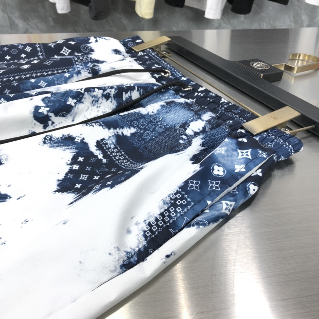 LV $33 gallery