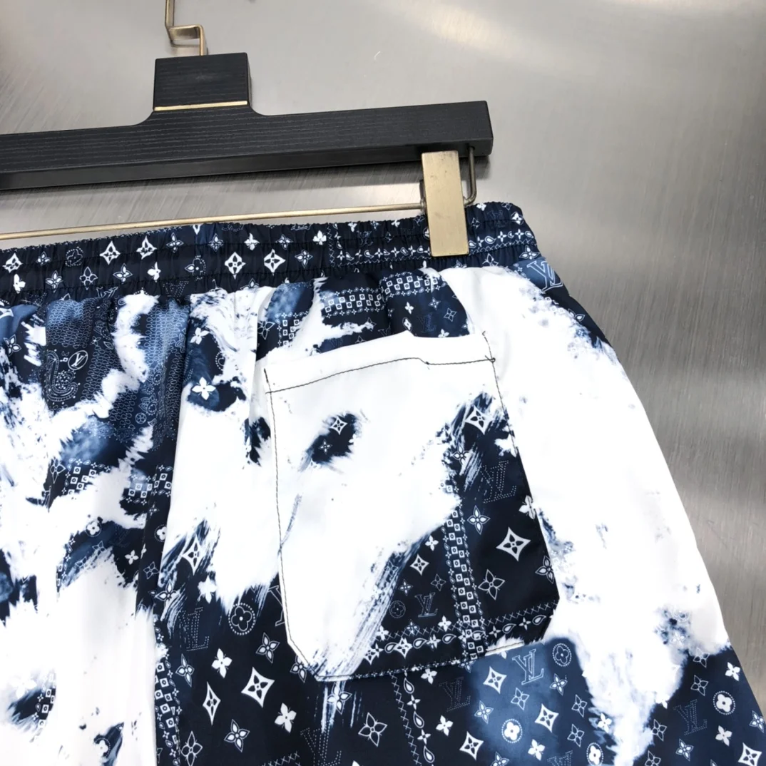 LV $33 gallery