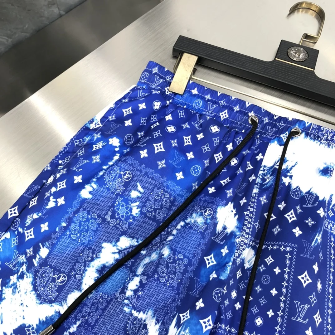 LV $33 gallery