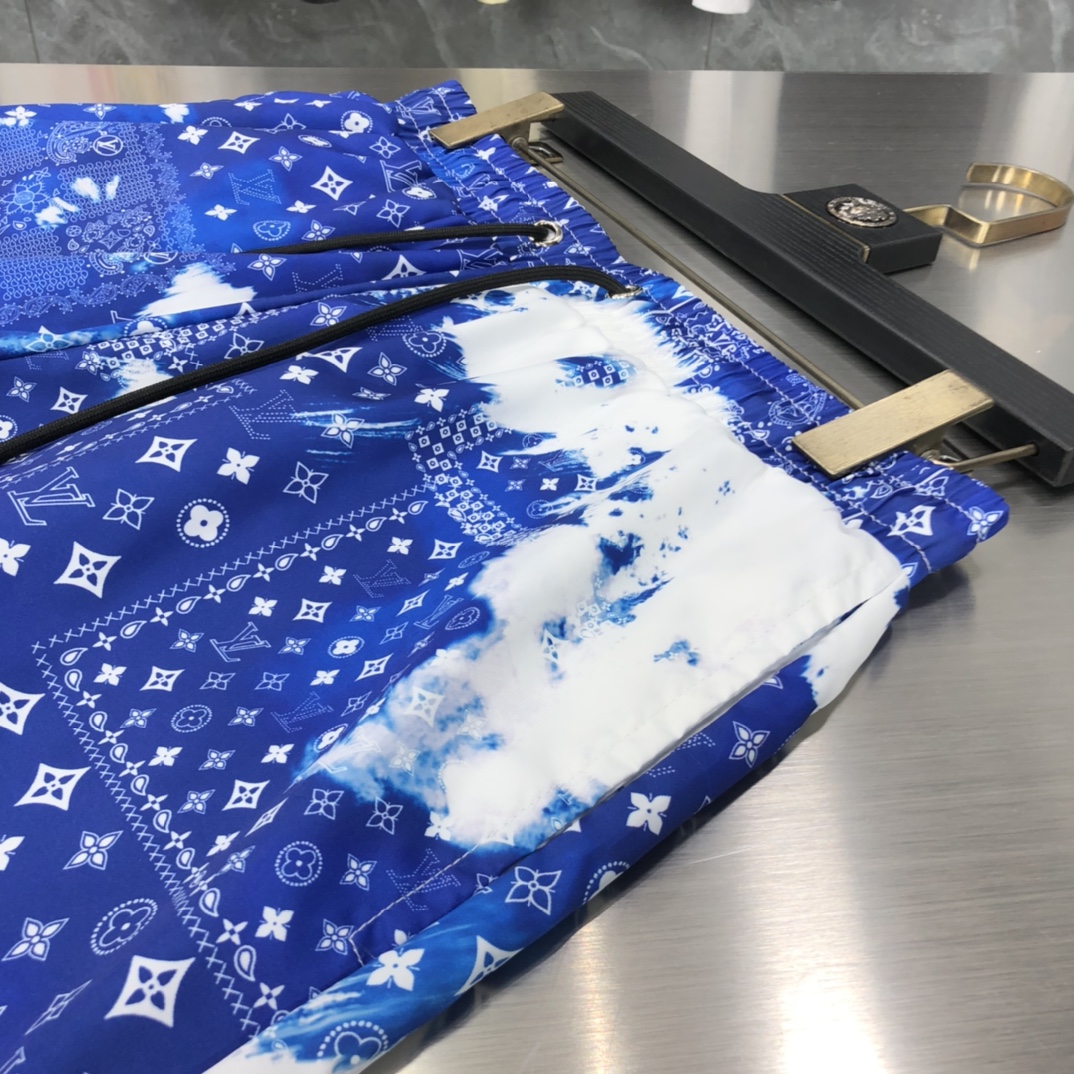 LV $33 gallery