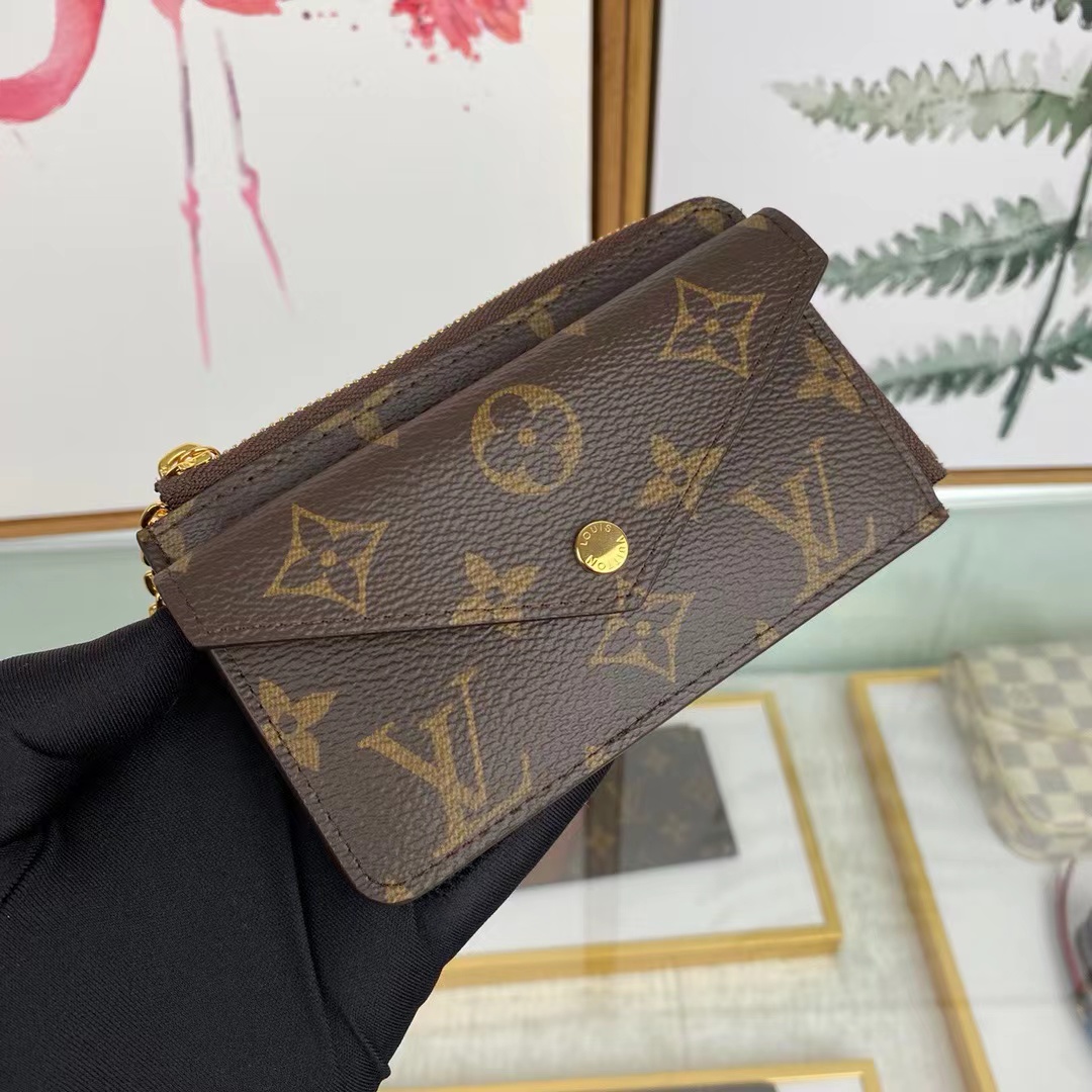 LV $34 gallery