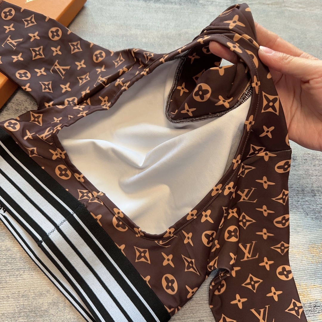 LV $34 gallery