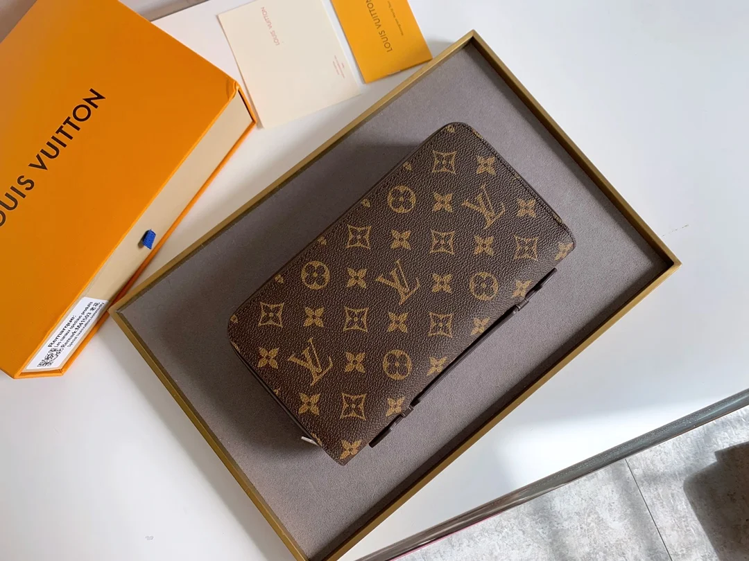 LV $34 gallery