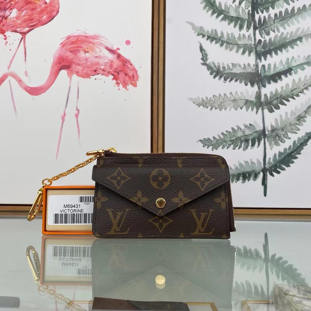 LV $34 gallery