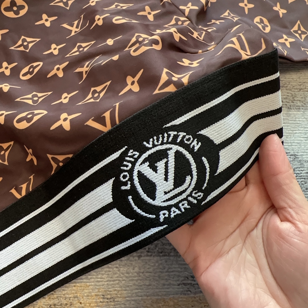 LV $34 gallery