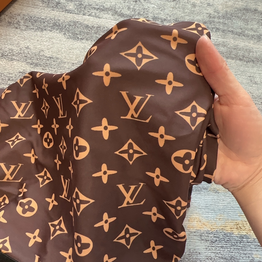 LV $34 gallery