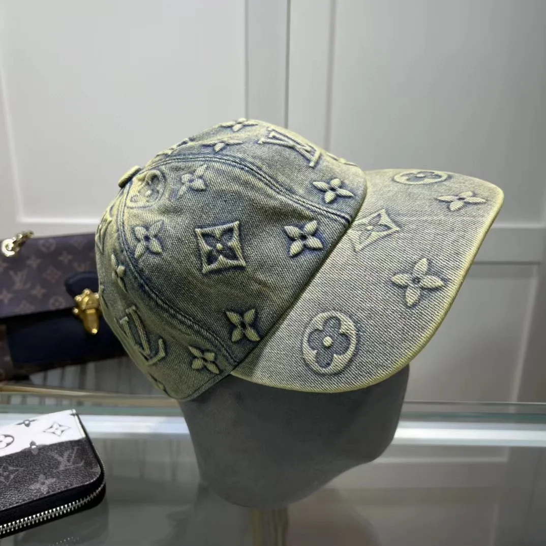 LV $35 gallery