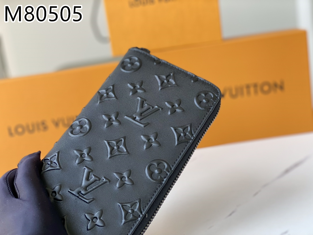 LV $35 gallery