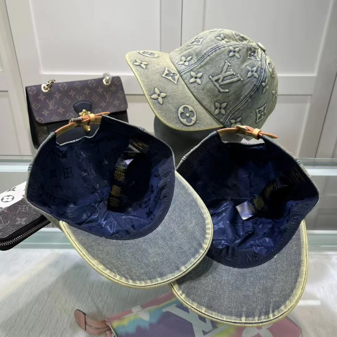 LV $35 gallery