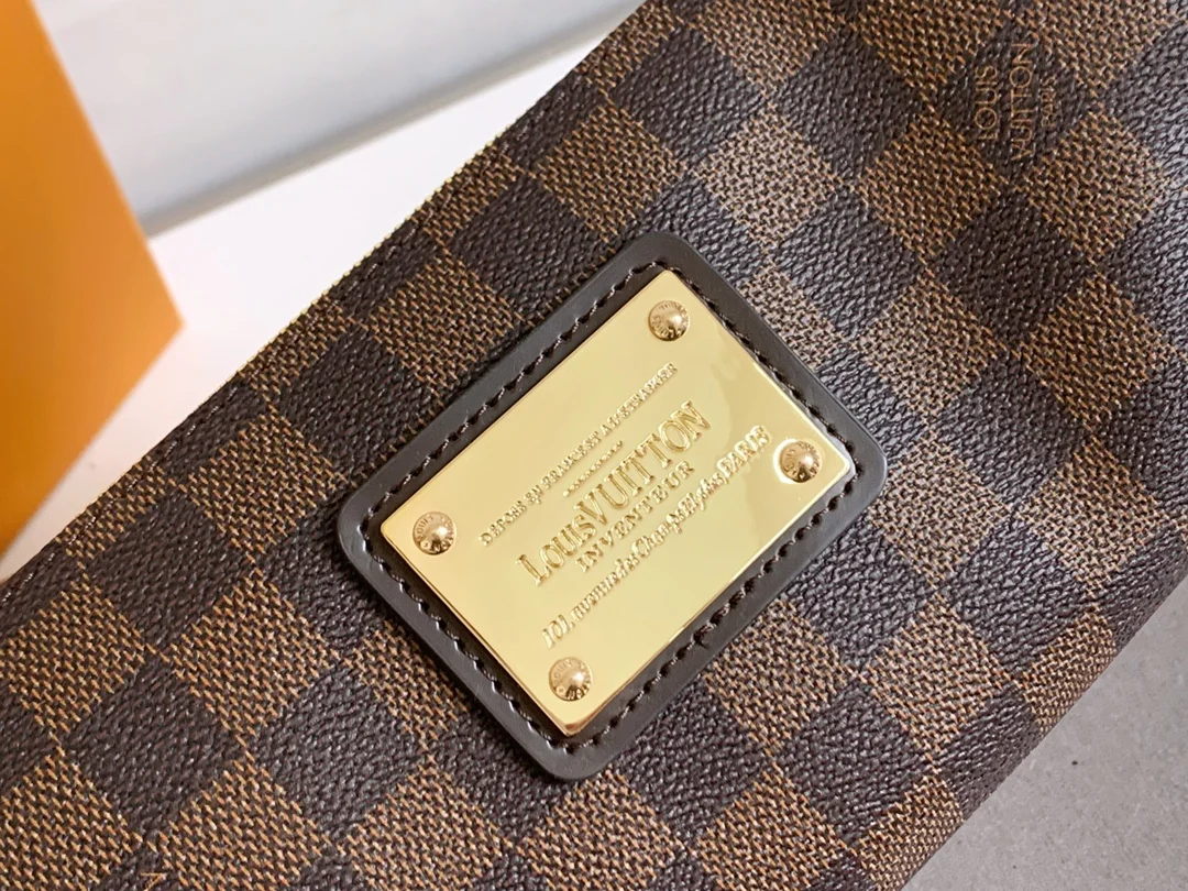 LV $36 gallery