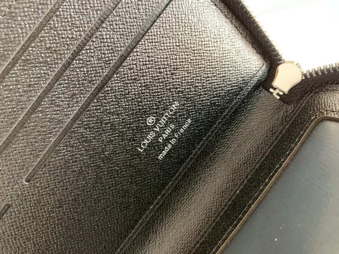 LV $37 gallery