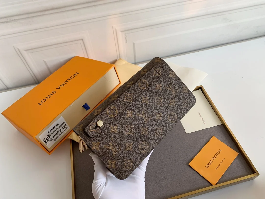 LV $37 gallery