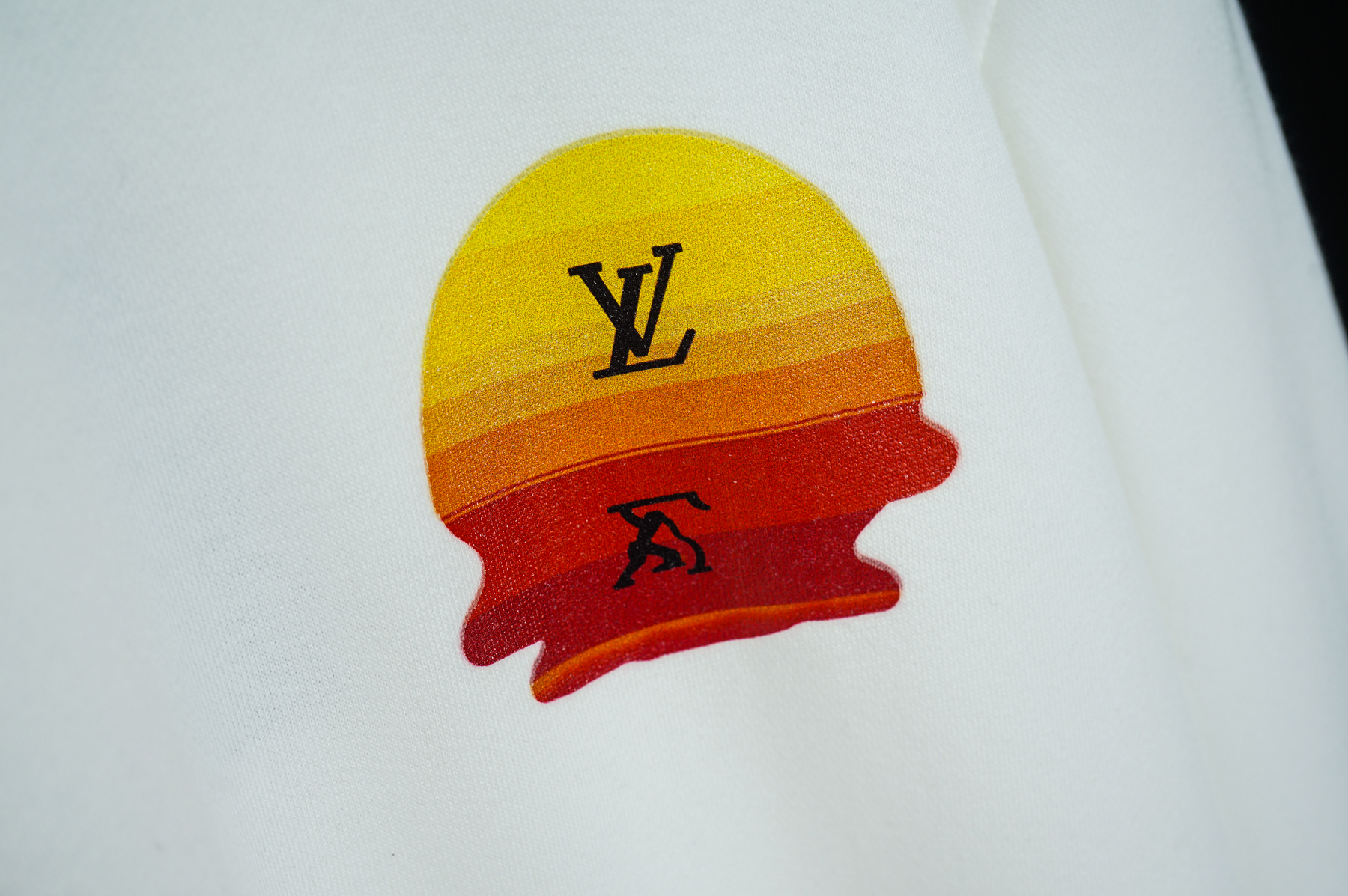 LV $37 gallery