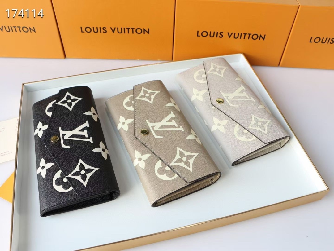 LV $38 gallery