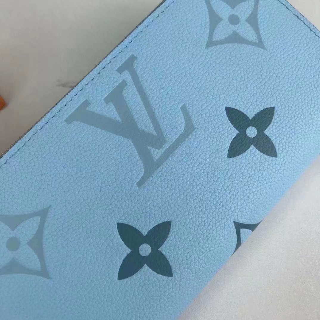 LV $38 gallery