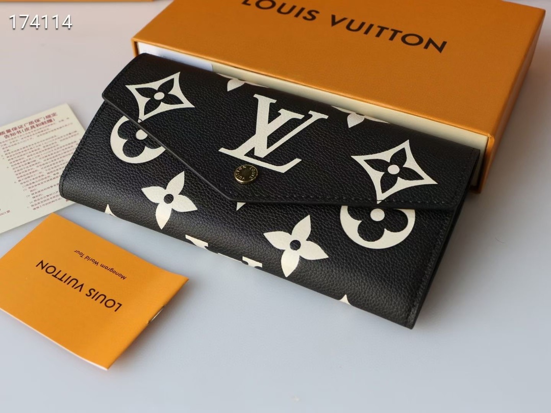 LV $38 gallery