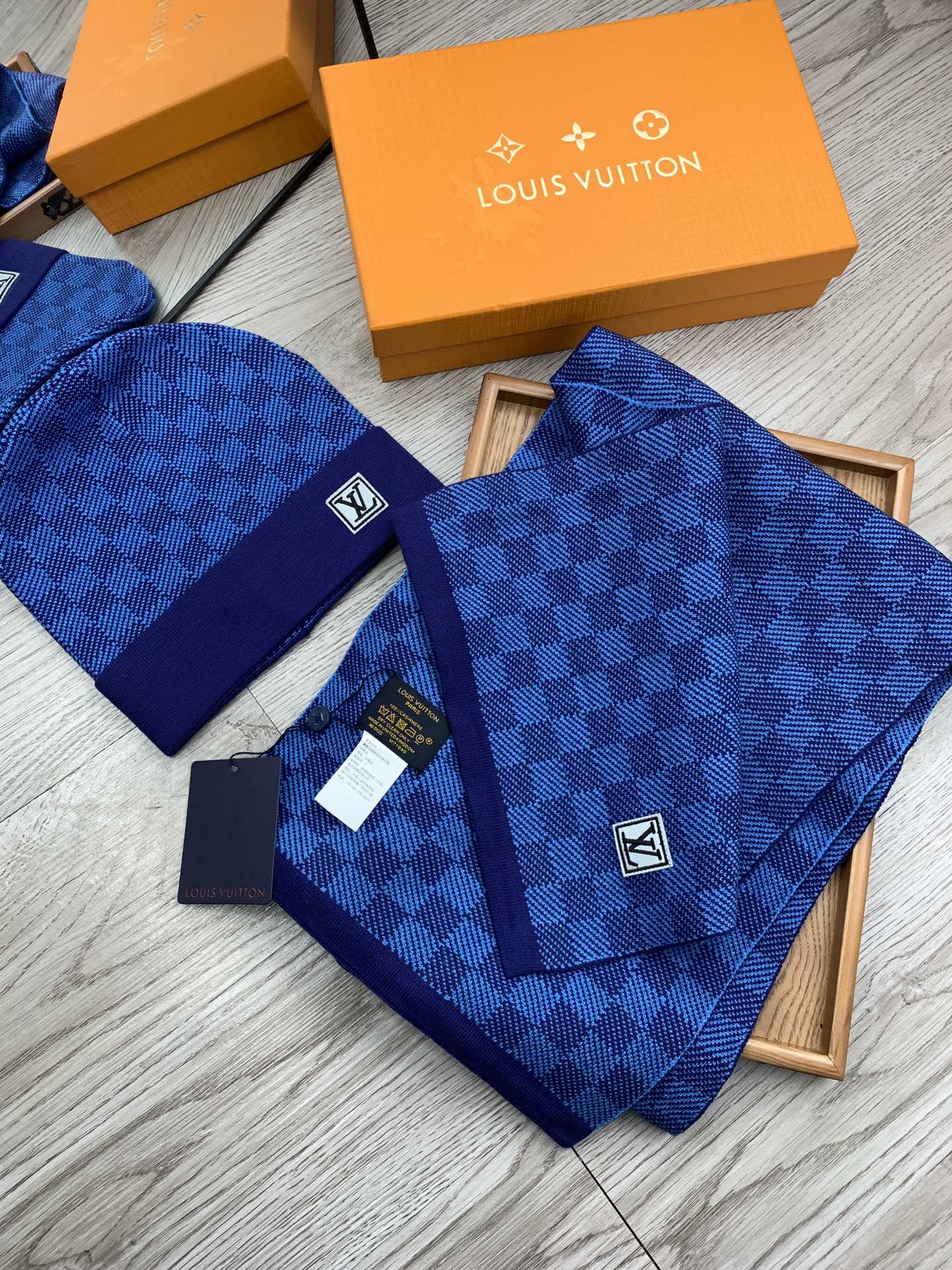 LV $39 gallery