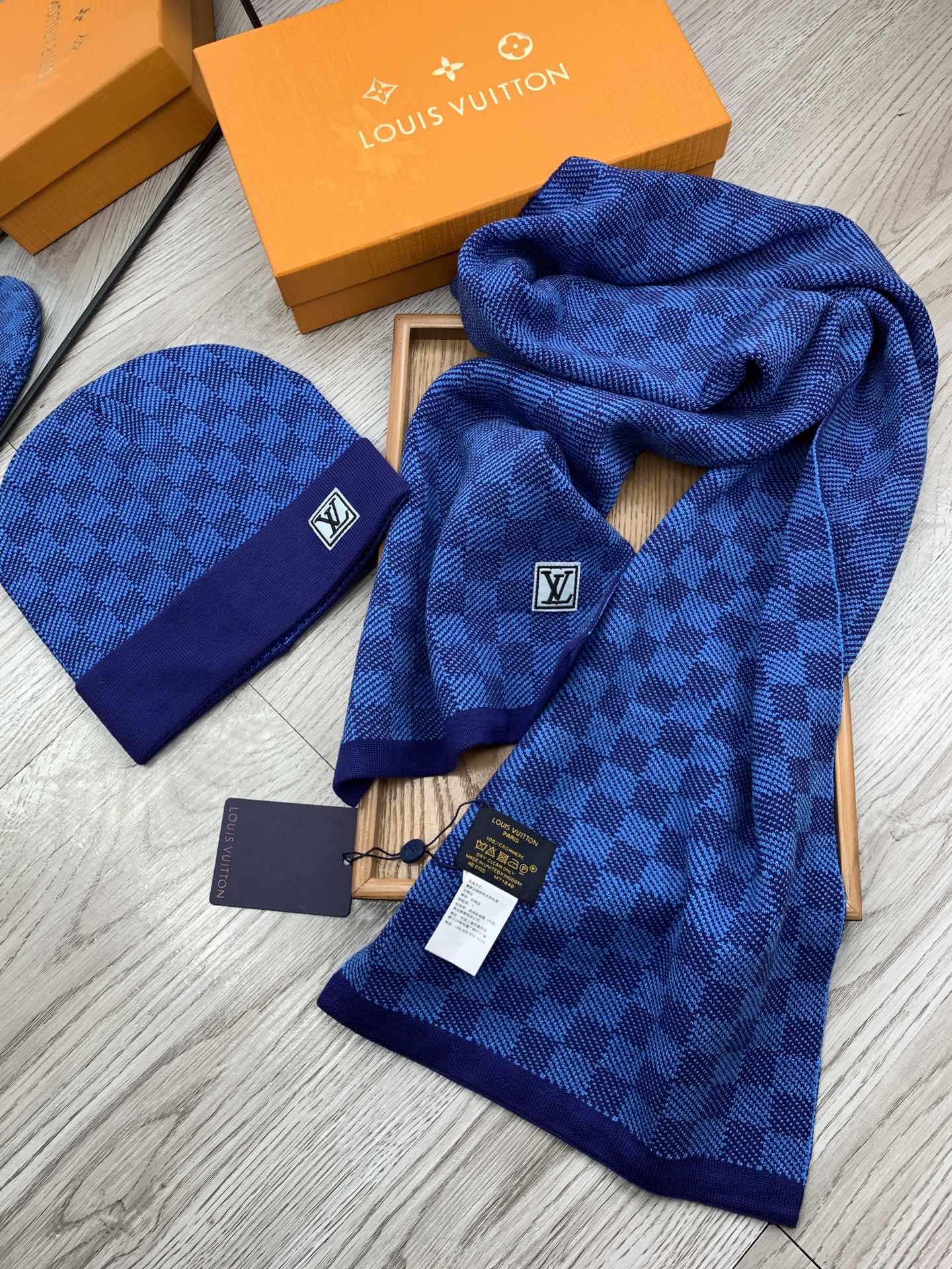 LV $39 gallery