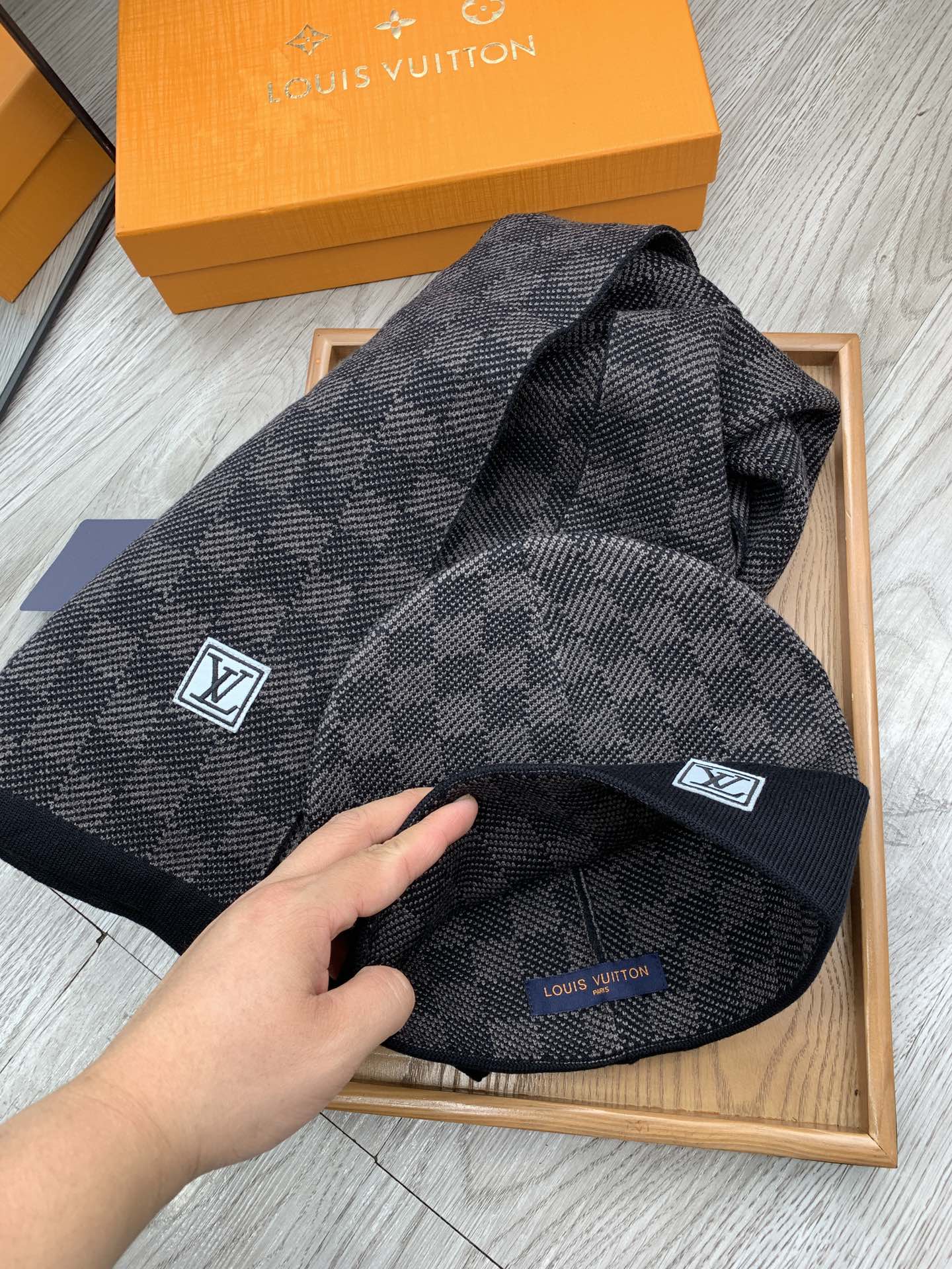 LV $39 gallery