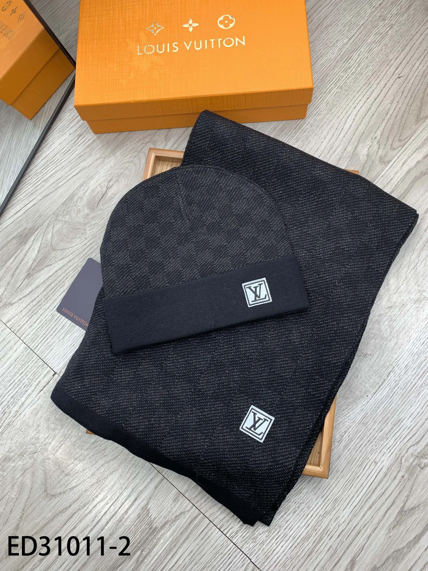 LV $39 gallery