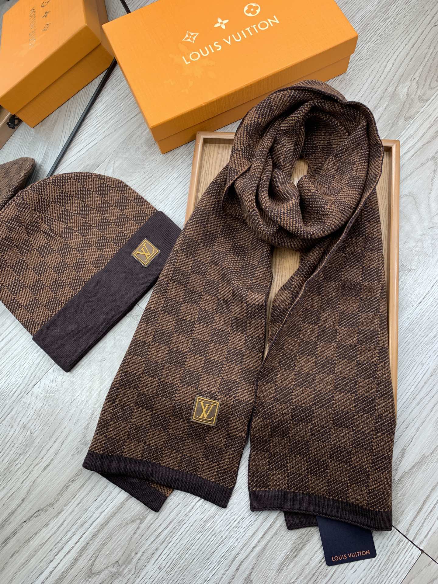 LV $39 gallery