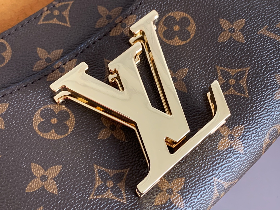 LV $40 gallery