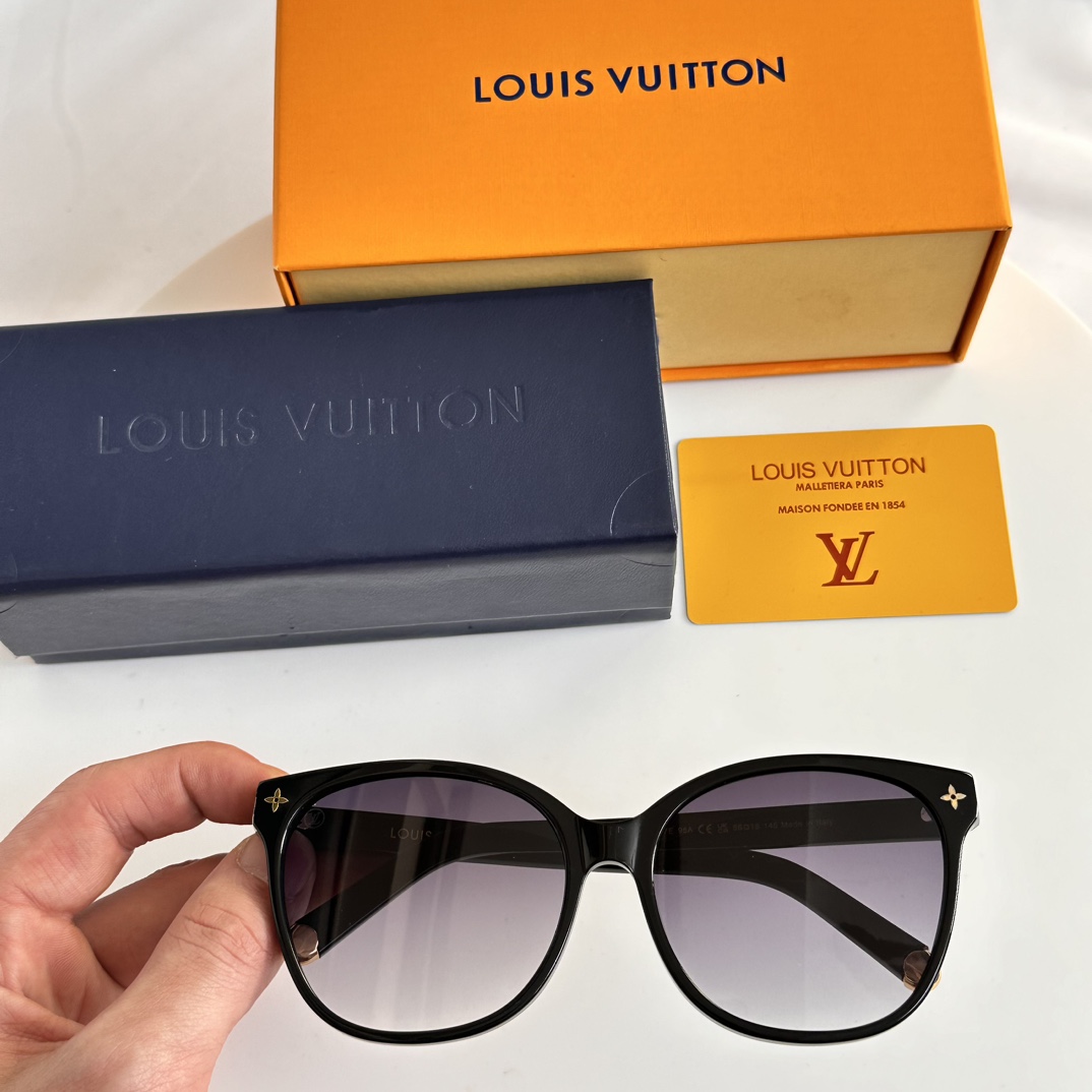 LV $44 gallery