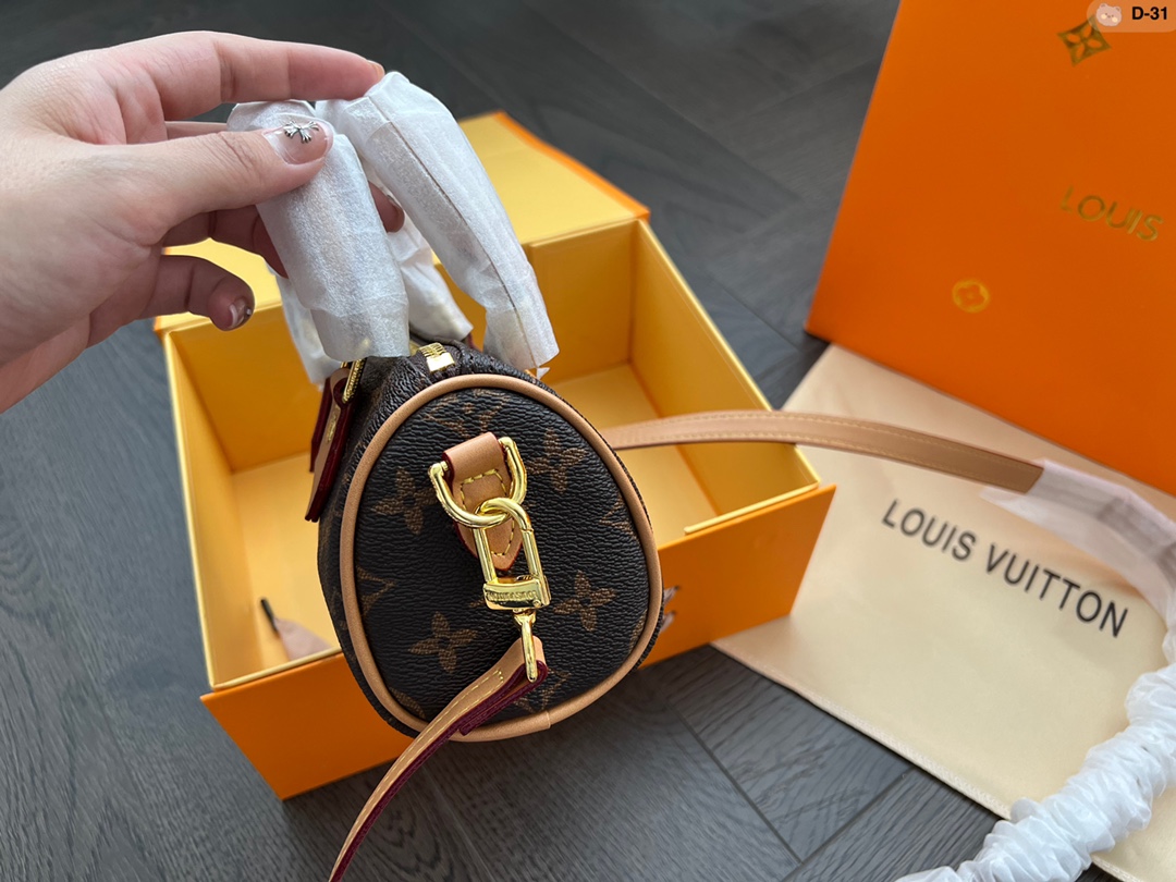 LV $46 gallery