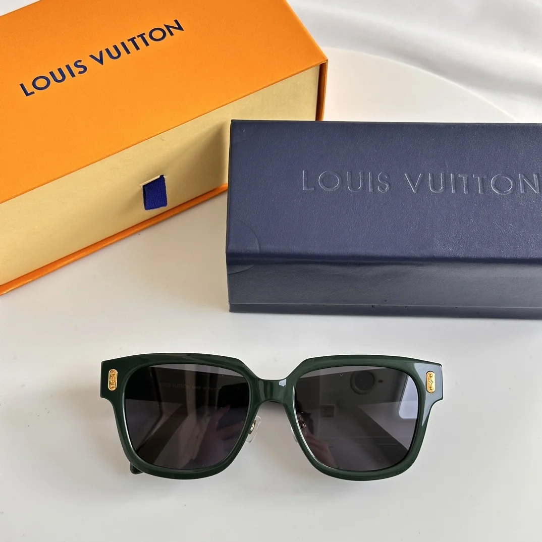 LV $47 gallery