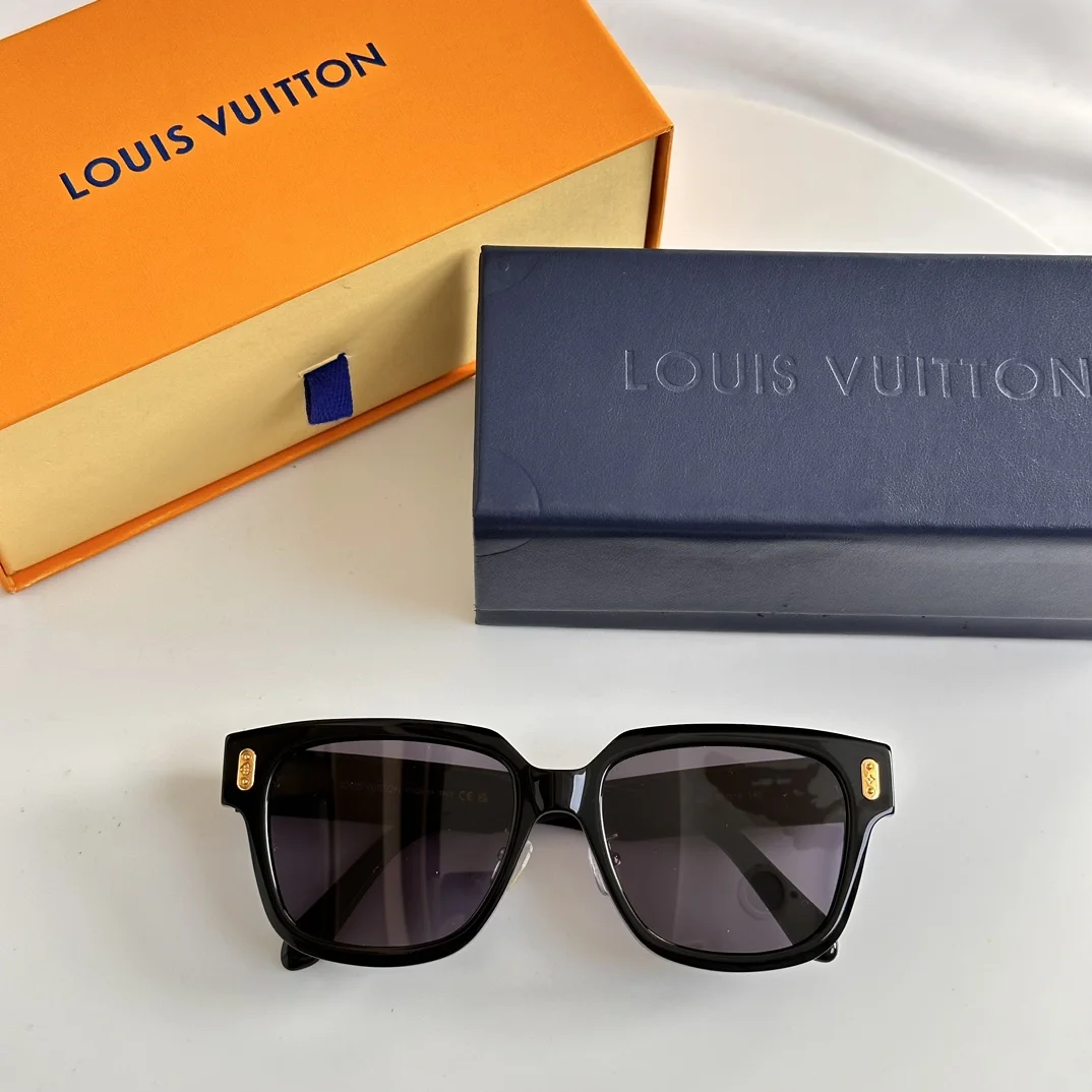 LV $47 gallery