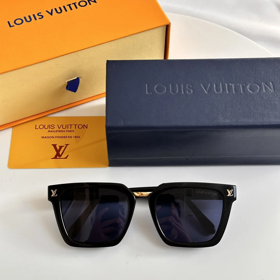 LV $47 gallery