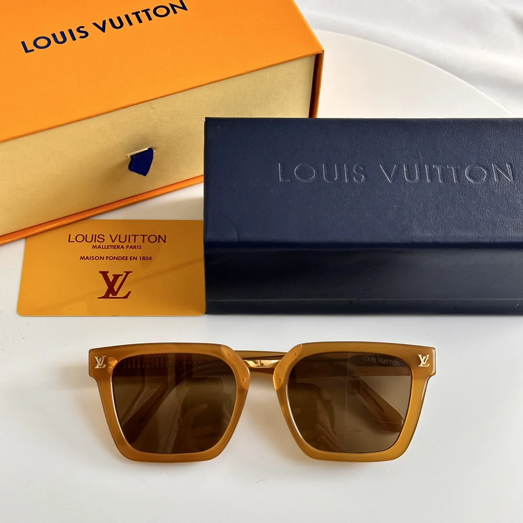 LV $47 gallery