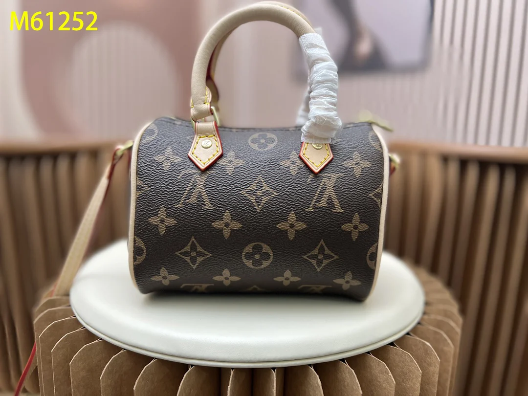 LV $47 gallery